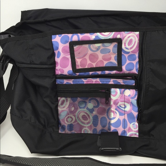 L.L. Bean Large Crossbody Bag - Picture 3 of 7